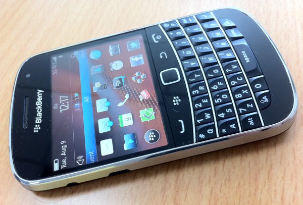 BlackBerry Bold Touch 9900