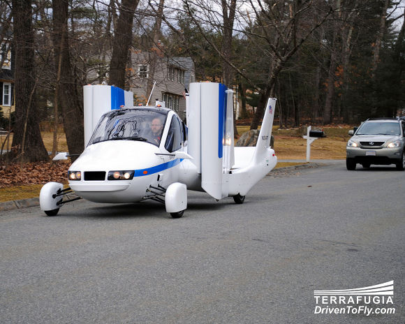 terrafugia flying car