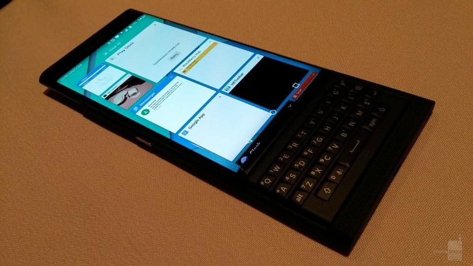 BlackBerry Venice slider