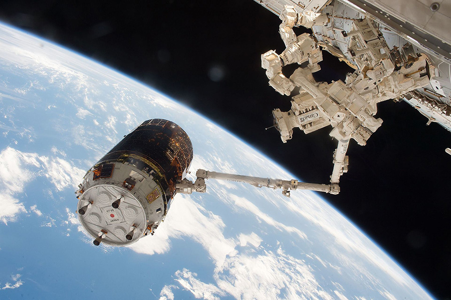 Kounotori 6 no logra limpiar la basura espacial 1 kounotori6