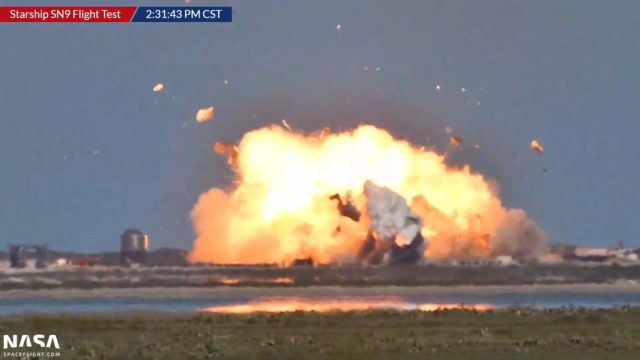 Starship SN9 otra explosión buscando el aterrizaje perfecto